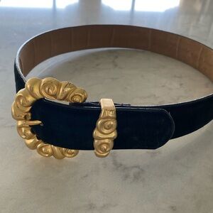 Gold buckle suede belt size M